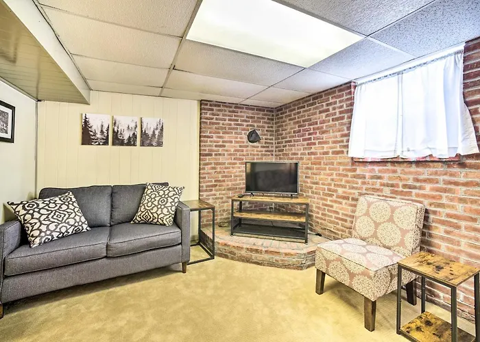 Updated Home In The Heart Of Saratoga Springs