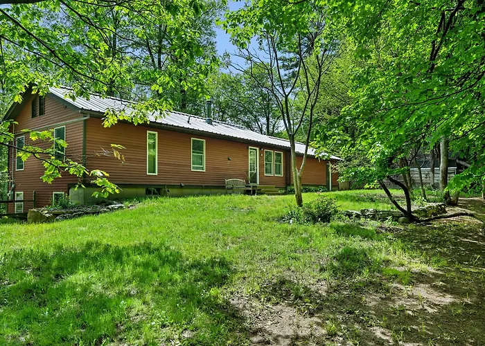 Saratoga Guest House